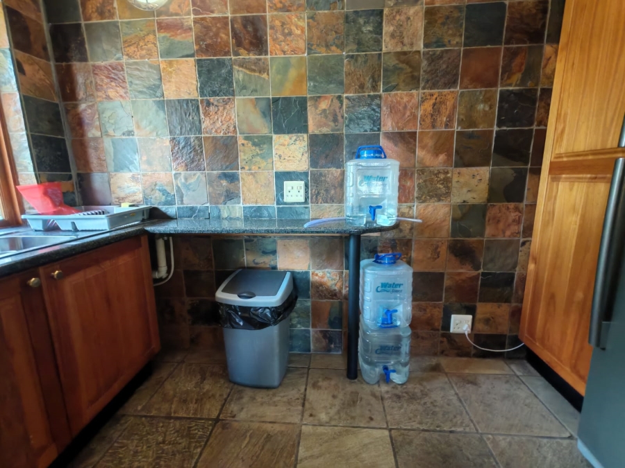 4 Bedroom Property for Sale in Boschenvaal River Front Lodges Free State